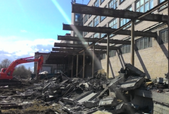 Демонтаж административного здания в Московском районе, г. Санкт-Петербурга